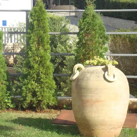 Apartments Villa Holiday Πούλα