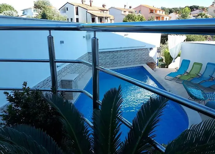 Apartments Villa Holiday Apartman *