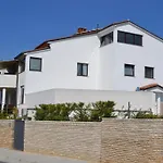 아파트 Apartments Villa Holiday *